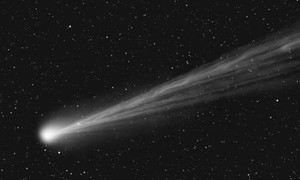 Cách 'săn' sao chổi nghìn năm có một trước bình minh