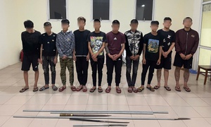 Bị đuổi đánh lúc rạng sáng, thiếu niên 16 tuổi lao lên vỉa hè đâm vào cột sắt tử vong