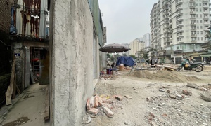 Xuất hiện nhiều ngôi nhà 'siêu mỏng, siêu méo' sau giải phóng mặt bằng ở Hà Nội