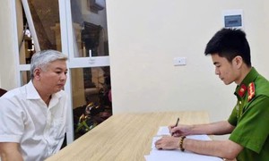 Hung hăng đánh người sau va chạm giao thông, người đàn ông bị tạm giữ