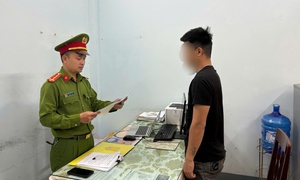 Công an tìm bị hại của đối tượng chuyên thuê ô tô rồi mang đi cầm cố