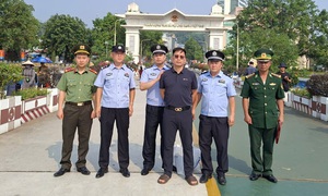 Bắt giữ đối tượng truy nã người Trung Quốc trốn sang Việt Nam