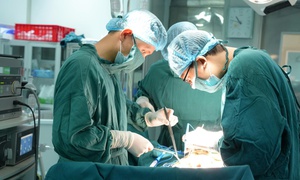 Phẫu thuật thành công ca bệnh hiếm gặp giúp người đàn ông thoát biến chứng kéo dài