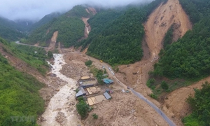 Video hướng dẫn an toàn cho trẻ em trước lũ quét khi mưa lớn