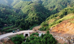 Hai công nhân tử vong khi thi công đường nối IC15 cao tốc Nội Bài – Lào Cai