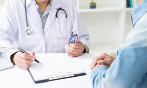 Mắc giang mai, nam thanh niên ngâm lá trầu không gây biến chứng