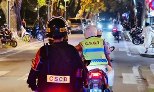 Xuyên đêm tuần tra, giữ bình yên phố phường xứ Huế dịp nghỉ lễ