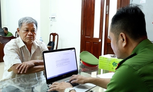 Bắt 2 đối tượng cưỡng đoạt hơn 1.619 tấn cá tra và hủy hoại tài sản