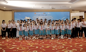 Giải chạy học sinh thu hút hàng nghìn em nhỏ tham gia vì sức khỏe cộng đồng