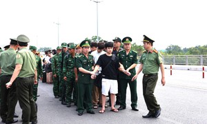Trục xuất 33 người nước ngoài lập trang web giả mạo đầu tư mở gian hàng TikTok Shop để lừa đảo