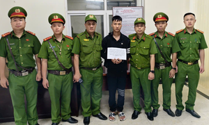 Bắt Trịnh Văn Bình SN 2005 cướp tiệm vàng trên phố Vọng, Hà Nội 