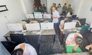 Phát hiện nhiều người nước ngoài thuê khách sạn lập 'ổ' lừa đảo công nghệ cao ở TPHCM 