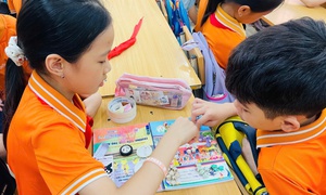 Nghỉ hè: Phụ huynh 'loay hoay' cho con học thêm hay đi trải nghiệm?