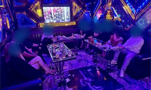 Đột kích quán karaoke ở Khánh Hòa, bắt quả tang 3 thiếu nữ đang 'phục vụ' khách bay lắc