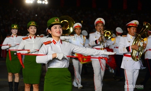 Nữ chiến sĩ Công an Nhân dân tỏa sáng ở Quảng Ninh