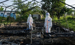 Hiểm họa mới bất ngờ ập xuống các trung tâm điều trị Ebola tại CHDC Congo