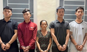 Bỏ 40 triệu thuê giang hồ chém chồng