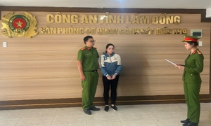 Người phụ nữ U70 ở Lâm Đồng làm giả 'sổ đỏ' lừa đảo hơn 500 triệu đồng