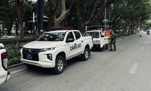 Công viên Lê Nin nhếch nhác, lộn xộn kéo dài, phường Ba Đình ra quân chấn chỉnh