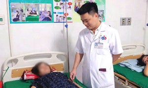 Thoát khỏi khối tử cung to như thai 7 tháng, người phụ nữ xúc động: 'Tôi như được sống lại'