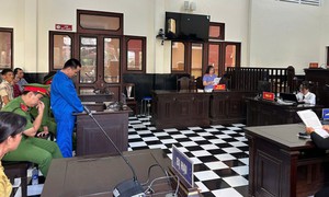 Dùng dao chém chết bạn nhậu, Dương Hoàng Thông nhận 19 năm tù