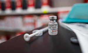 Nghiên cứu vaccine Covid-19 từng bị CDC 'cấm' đăng trên tạp chí danh tiếng