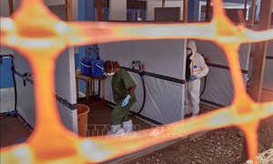 Dịch Ebola: WHO thử nghiệm 2 phương pháp điều trị tại CHDC Congo