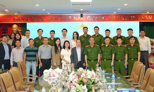 Bộ Công an ký kết triển khai dịch vụ xác thực điện tử qua VNeID trên ứng dụng IVIE - Bác sĩ ơi