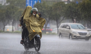 Chuyên gia nhận định về mưa dông mạnh đêm nay và sáng mai ở miền Bắc