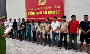 Nhận kèo cá độ bóng đá qua Zalo, Messenger, đường dây giao dịch 20 tỷ đồng bị triệt phá