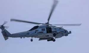 Trực thăng MH-60S Seahawk của Hải quân Mỹ rơi xuống biển Ả Rập