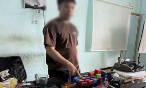 Điều tra vụ chủ cửa hàng photocopy làm giả con dấu để bán hồ sơ xin việc