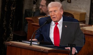 Mỹ mở đợt ném bom mới vào Iran sau tuyên bố cứng rắn của ông Trump