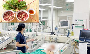 Hôn mê sau 2 ngày ăn tiết canh lợn