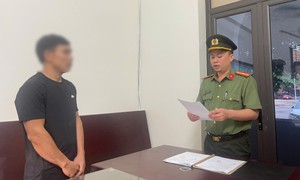 Dùng dao bầu đâm bố vợ, người đàn ông bị khởi tố