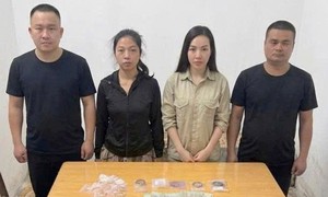 Làm vàng giả rồi lừa bán cho nhiều cửa hàng vàng