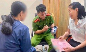 Suýt mất 100 triệu đồng vì 'bạn trai ngoại quốc' trên Facebook
