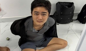 Triệt phá ổ nhóm sản xuất, mua bán con dấu, giấy tờ giả trên không gian mạng