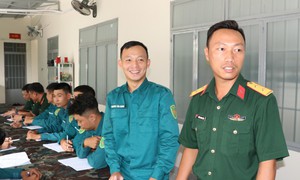 Lớp học tiếng Anh đặc biệt của những chiến sĩ ‘sao vuông’