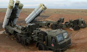 Tên lửa mới của hệ thống S-400 Nga dội hỏa lực vào các nhà máy Ukraine