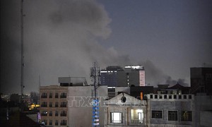 Xung đột tại Trung Đông: Mỹ tấn công nhiều mục tiêu tại Iran