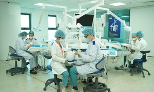 HIU công bố điểm sàn xét tuyển nhóm ngành sức khỏe, luật 2026