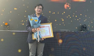 Nam sinh đạt gần điểm tuyệt đối, đỗ ĐH Kiến trúc từng được khen với tác phẩm về làng khoa bảng Đông Ngạc