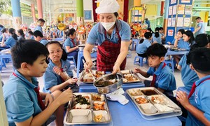 TPHCM làm gì để bảo đảm an toàn thực phẩm tại 3.500 trường học?