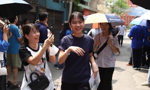 Nắng nóng ở miền Bắc kéo dài hơn dự báo, duy trì nền nhiệt trên 37 độ