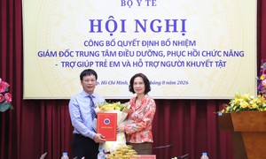 Thứ trưởng Bộ Y tế yêu cầu nâng chất lượng chăm sóc người khuyết tật