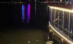 Làm rõ người trên thuyền rồng xả rác xuống sông ở Huế