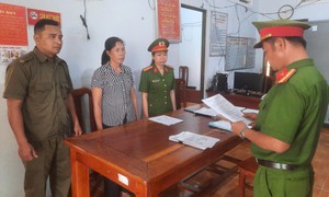 Một phụ nữ bị bắt xuất phát từ mâu thuẫn nói xấu con