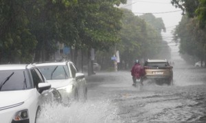 10 tỉnh thành ứng phó với áp thấp nhiệt đới trên Biển Đông