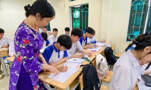 Hà Nội đột ngột dừng xét thăng hạng giáo viên ngay trước thềm năm học mới